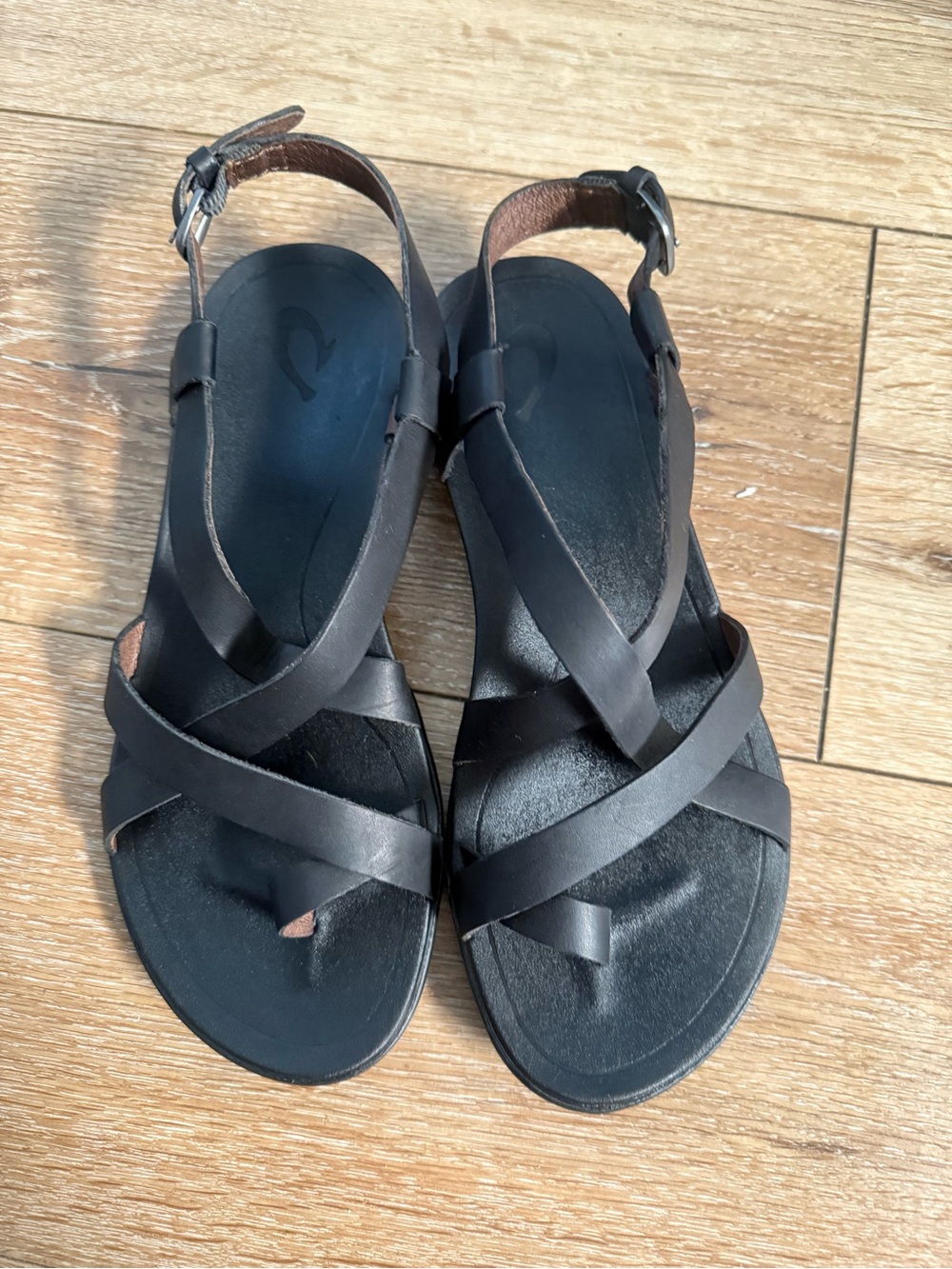 Olukai Upena  Leather Sandals Size 7